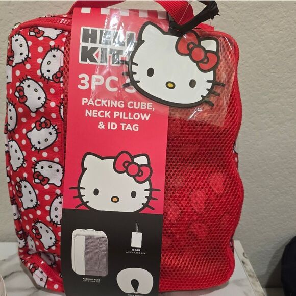 Hello Kitty 3-PC Packing Cube, Neck Pillow, & ID Tag Travel Set- Red - Picture 3 of 7